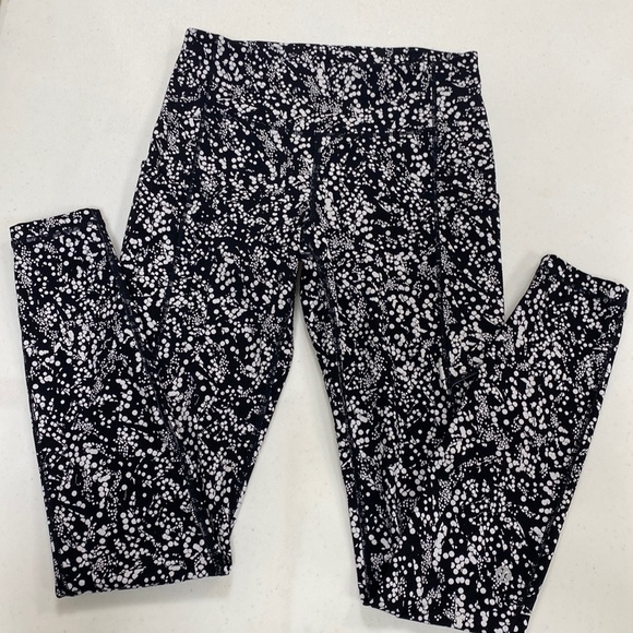 Lululemon Tight Stuff, Leggings, Size 4 - Picture 1 of 15